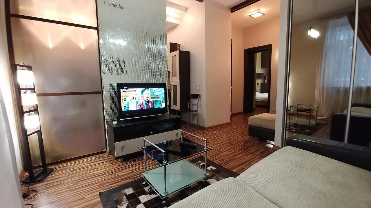 One Bedroom. Lux. 17 Baseina Str. Near Gulliver Kiev Ukraina
