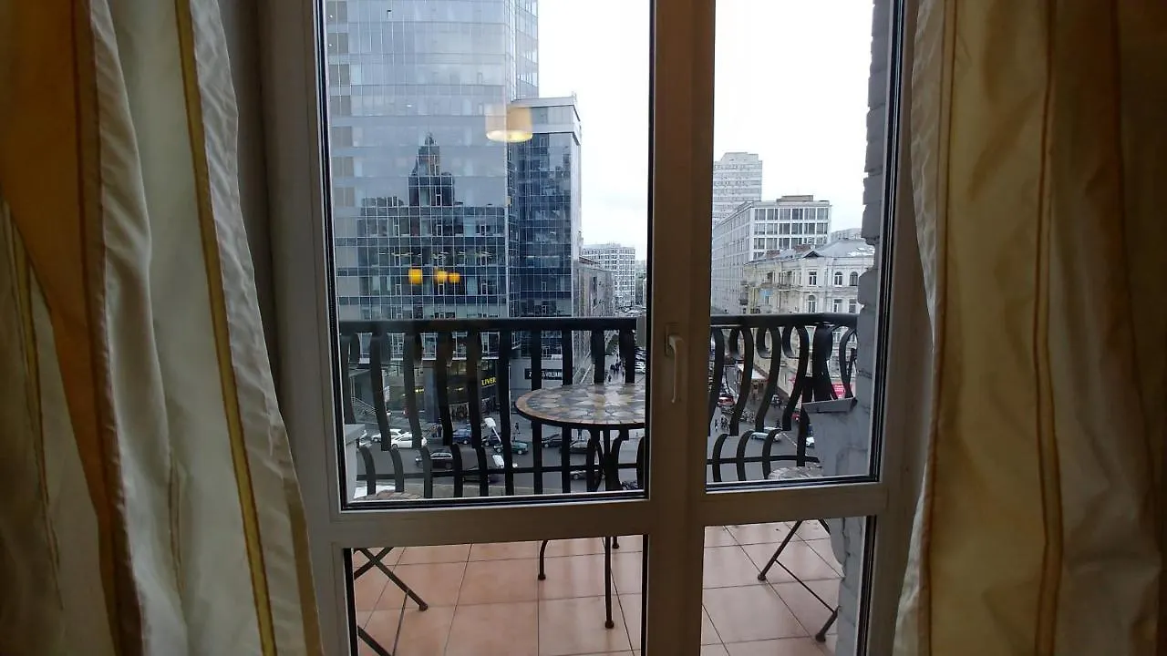 Lägenhet One Bedroom. Lux. 17 Baseina Str. Near Gulliver Kiev