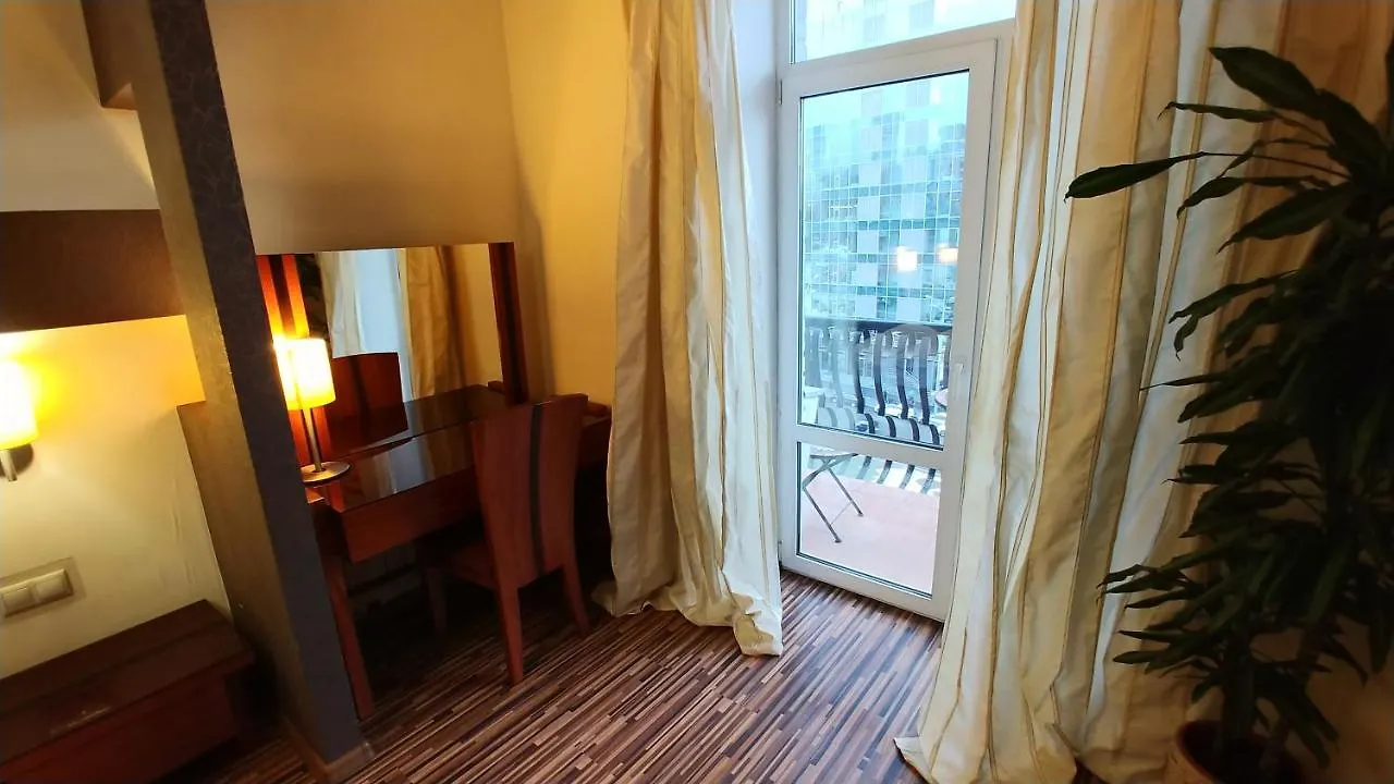Lägenhet One Bedroom. Lux. 17 Baseina Str. Near Gulliver Kiev
