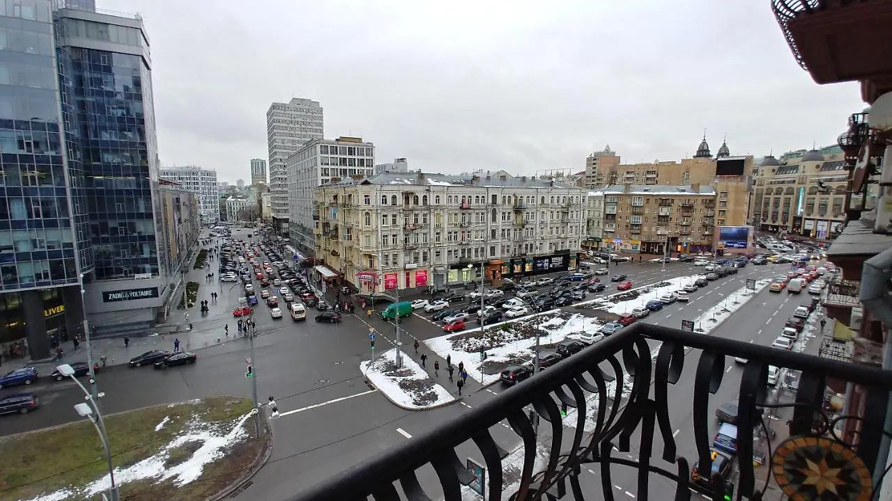 Apartamento One Bedroom. Lux. 17 Baseina Str. Near Gulliver Kiev