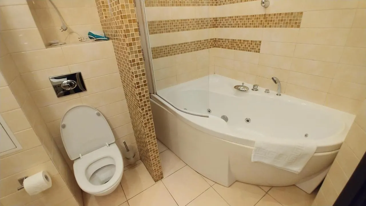 One Bedroom. Lux. 17 Baseina Str. Near Gulliver Kiev