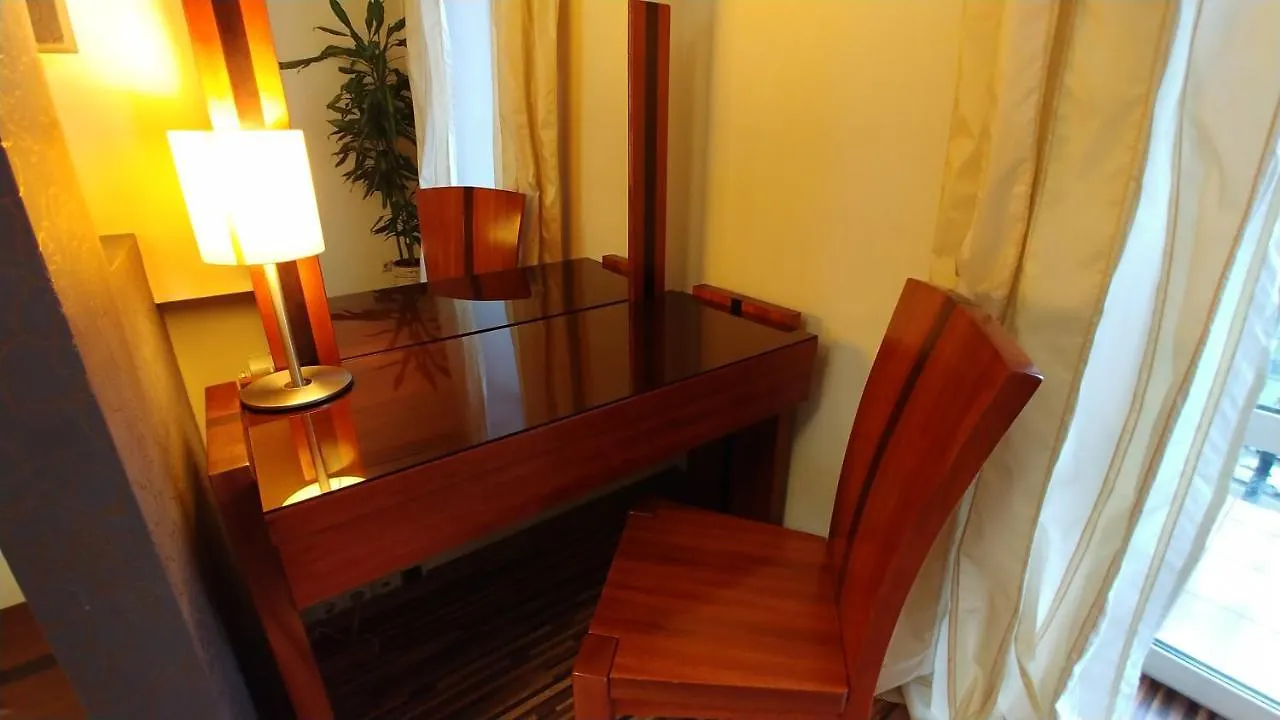 One Bedroom. Lux. 17 Baseina Str. Near Gulliver Kiev