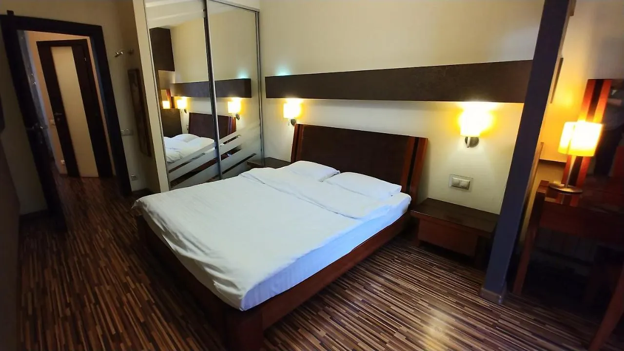 Apartamento One Bedroom. Lux. 17 Baseina Str. Near Gulliver Kiev